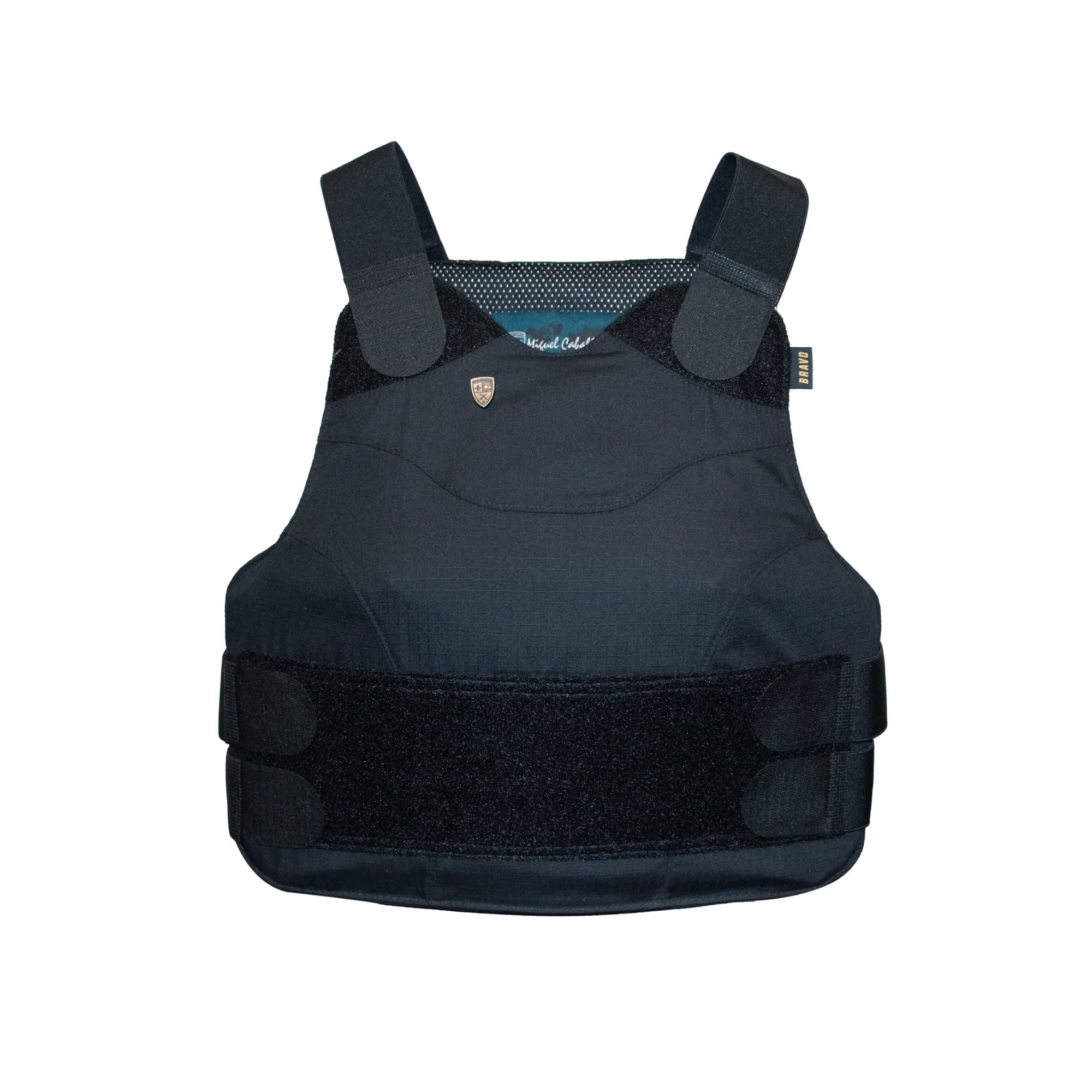 Vista frontal del chaleco interior blindado Phantom para mujer en color negro, con corte ergonómico DRF de alta costura protectora de Miguel Caballero.